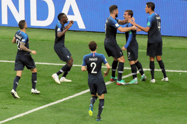 也在防守端 也在防守端