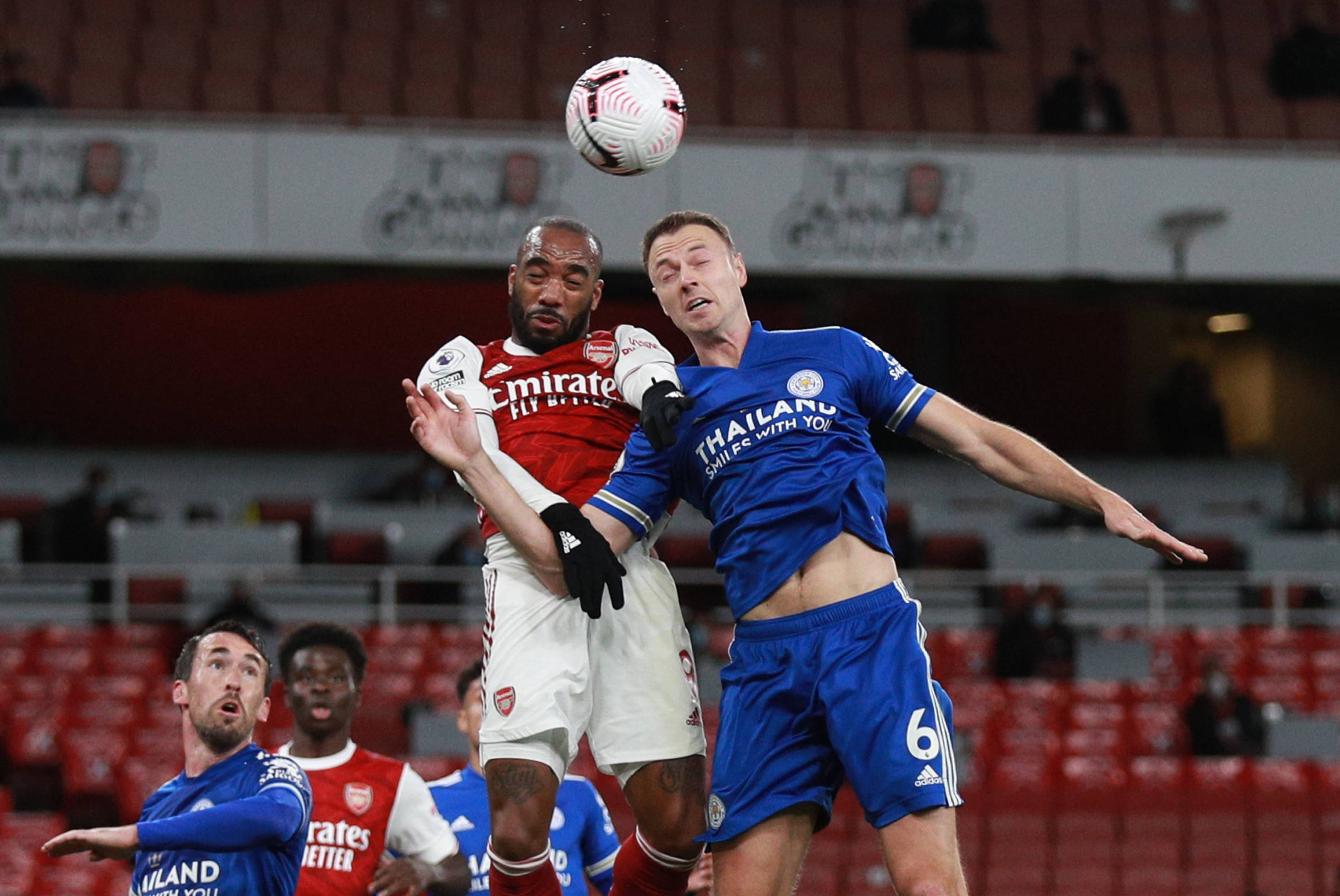 推动他的职 推动他的职